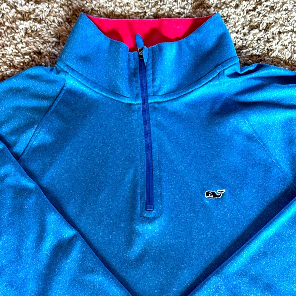 Vineyard Vines Long Sleeve Performance Quarter Zip
Size L